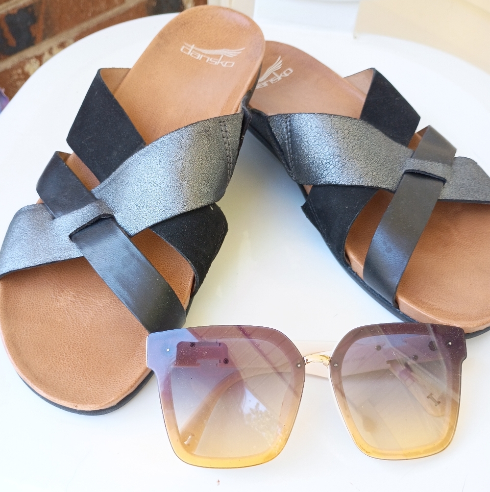DANSKO SZ 40 9.5-10 "JOHANNA" BLACK/SHIMMERY SILVER SLIDE IN SANDALS LN RTL $139